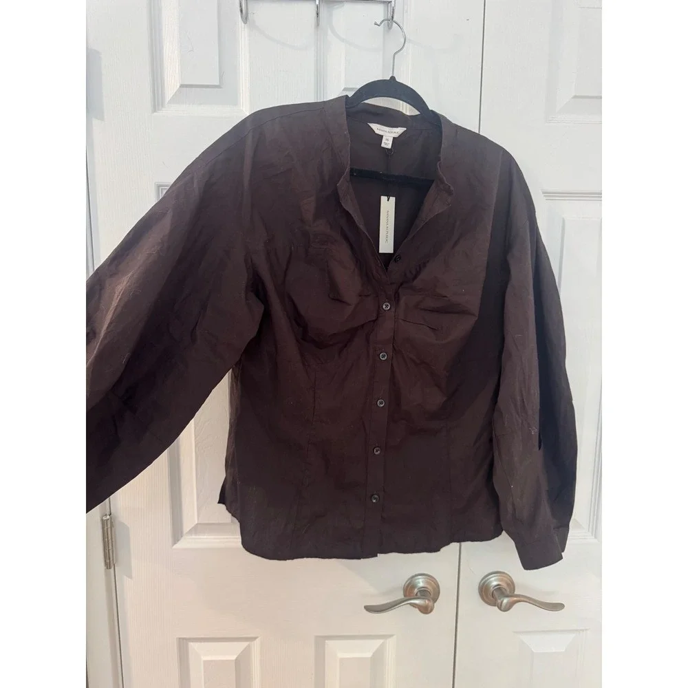 Banana Republic crisp cotton
